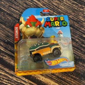 SuperMario HotWheels Bowser NWT